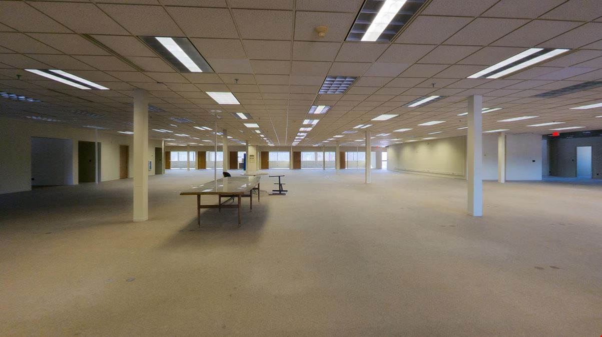 2450 Marion Road SE - Mixed-Use Building For Sale 