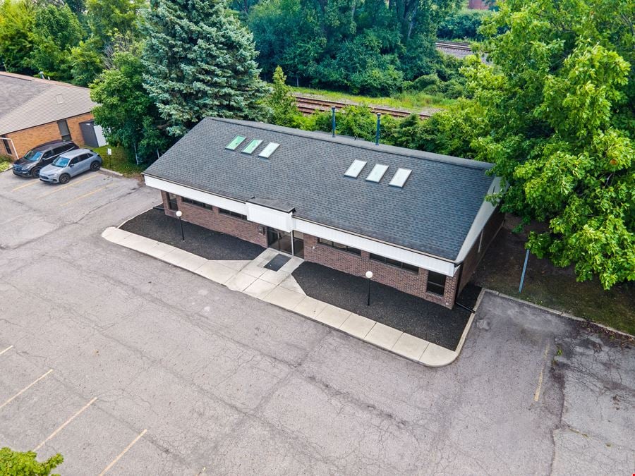 1125 Trowbridge Rd