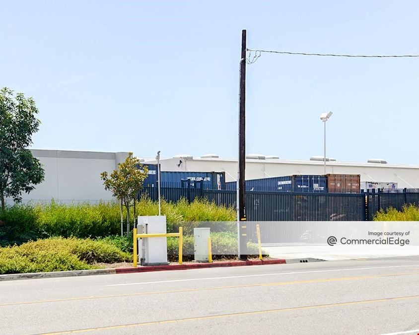 Watson Corporate Center - 2220 East Carson Street