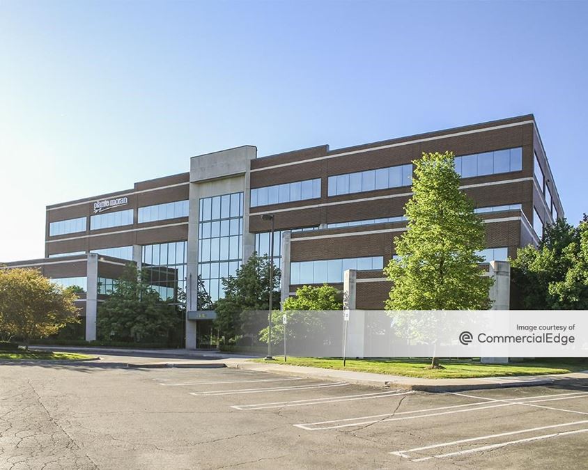 Oxford Pointe Office Center