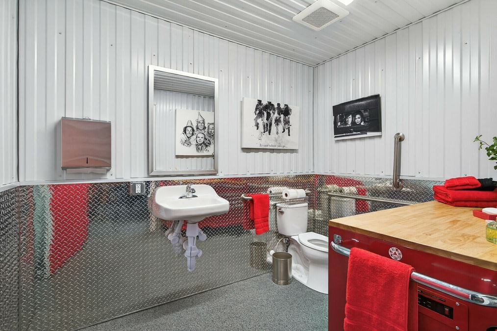 Troy Condo Garages #401 & #402