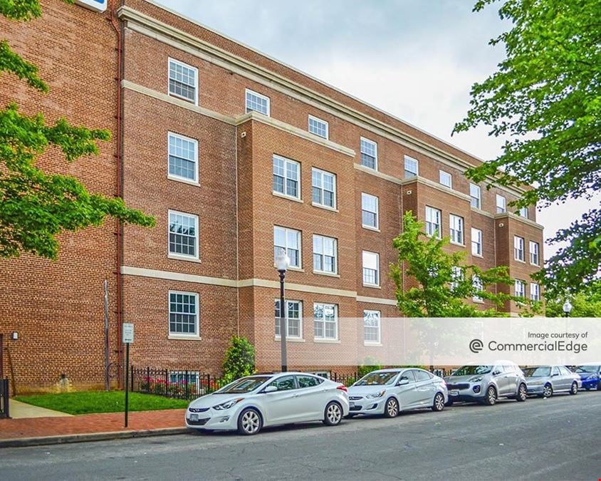 700 Penn