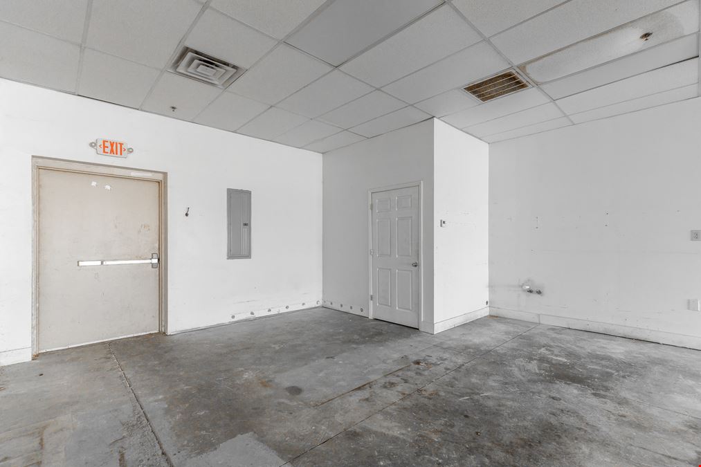 1400 SF Retail / Office for Lease on Ringgold Rd