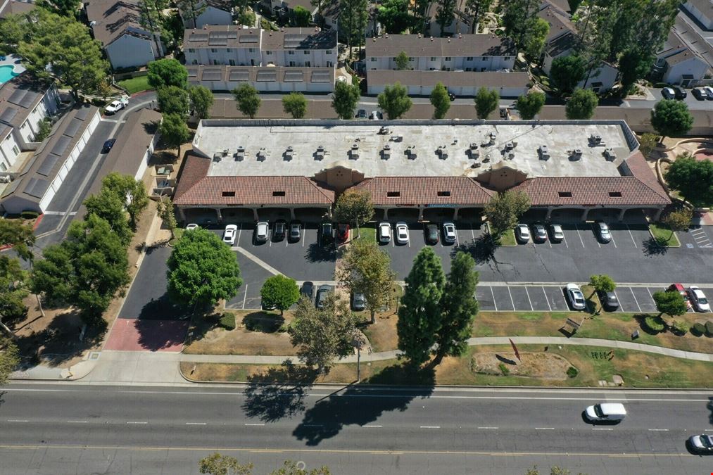 End-Cap Units in Prominent Inland Empire Center