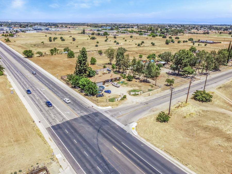 ±1.59 Acres of Commercial Land in Madera, CA