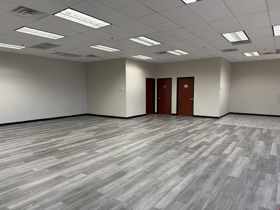 33747 N Scottsdale Rd, Ste 101/105