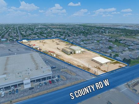 Preview of commercial space at 335 S County Rd W