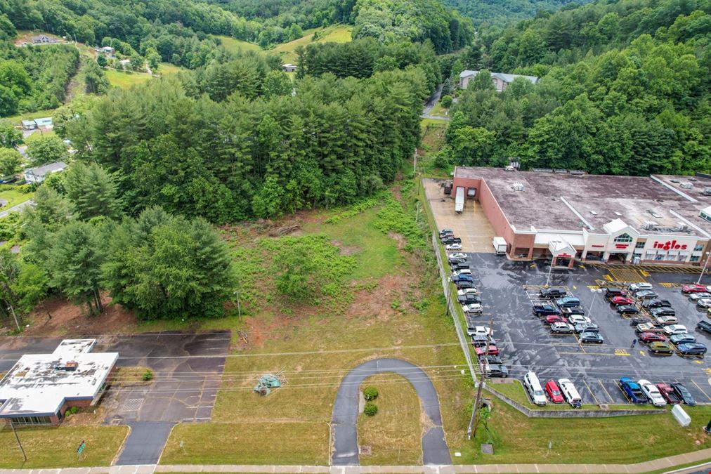 420 U.S. 19E, Burnsville, NC - NNN Ground Lease