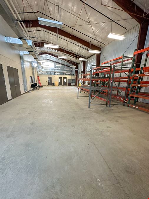 ±17,000 SF Office Space & Yard | Williston ND