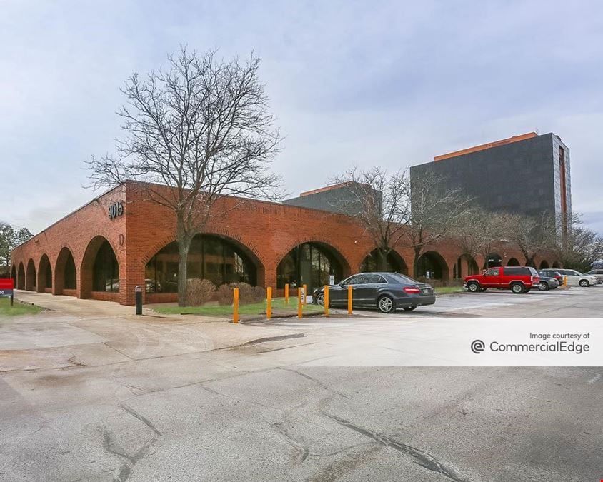 Marketplace Courtyard - Building C