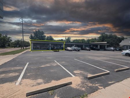 Preview of Retail space for Rent at 801 W Maple St