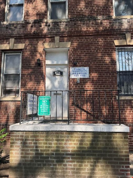 141-25 northern blvd flushing