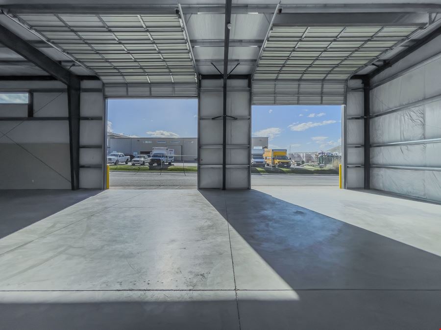 4,500 SF Office/Warehouse Space for Lease