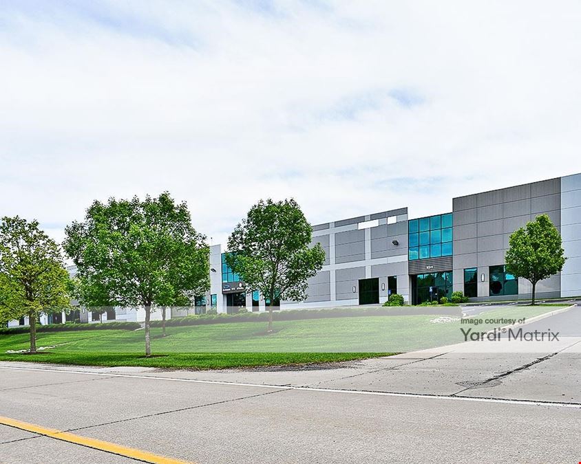 Commerce Center at Park 370