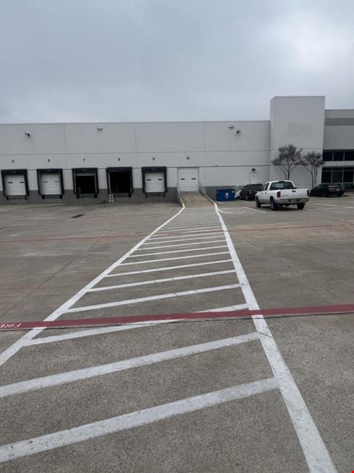 Garland, TX Warehouse for Rent - #1553 | 1,500-25,000 sq ft