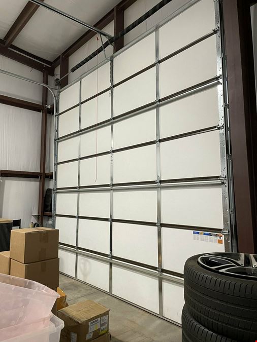 Office/Warehouse in White Sage