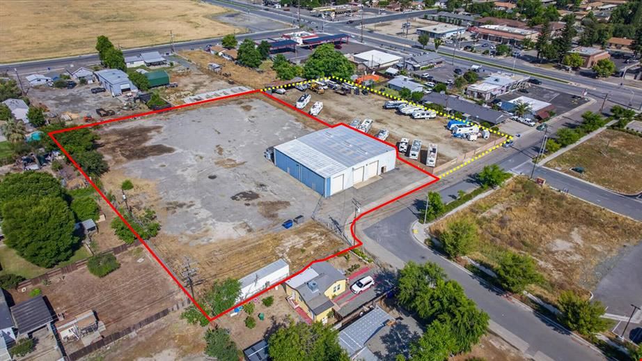 ±6,375 SF WAREHOUSE + ±1.75 AC LAND FOR LEASE IN PORTERVILLE, CA