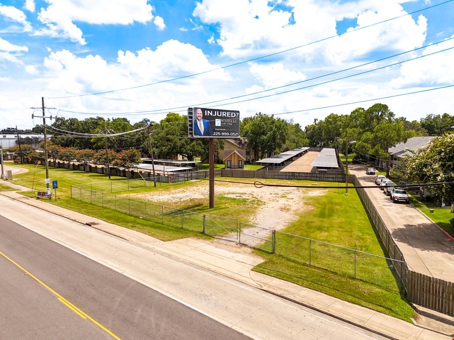 ±0.38 Acre Stabilized Lot with Utilities on Jefferson Hwy
