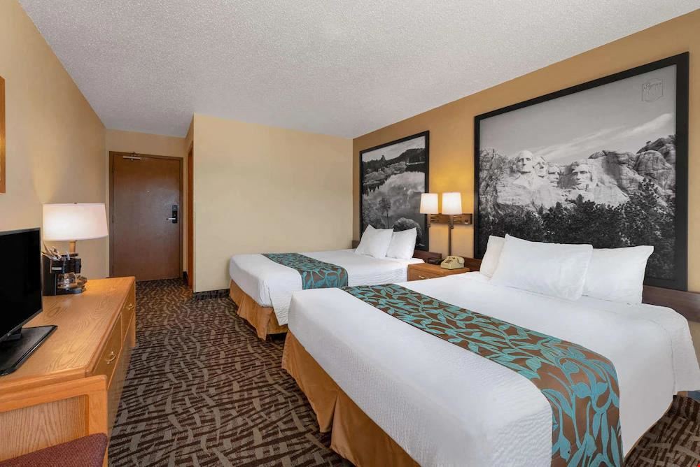 Super 8 by Wyndham Hotels