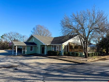 Preview of Retail space for Sale at 619 Oakland Rd