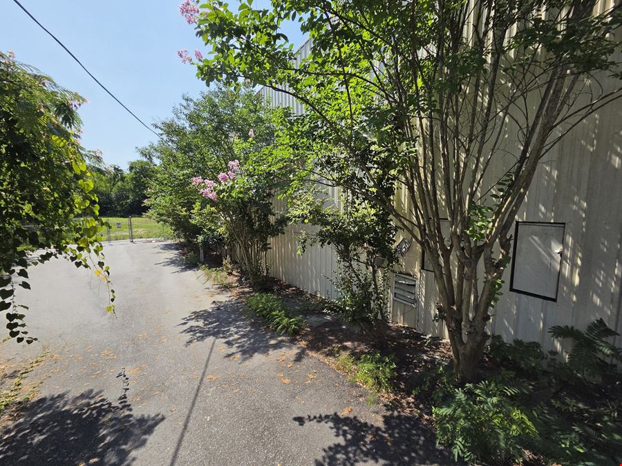 525 Gillespie St