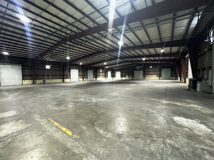 Industrial Warehouse For Lease – Prime I-75 Access
