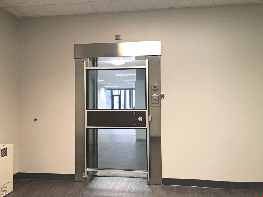 Investment Property: 6,886 SF Building Renovated for Office/Retail