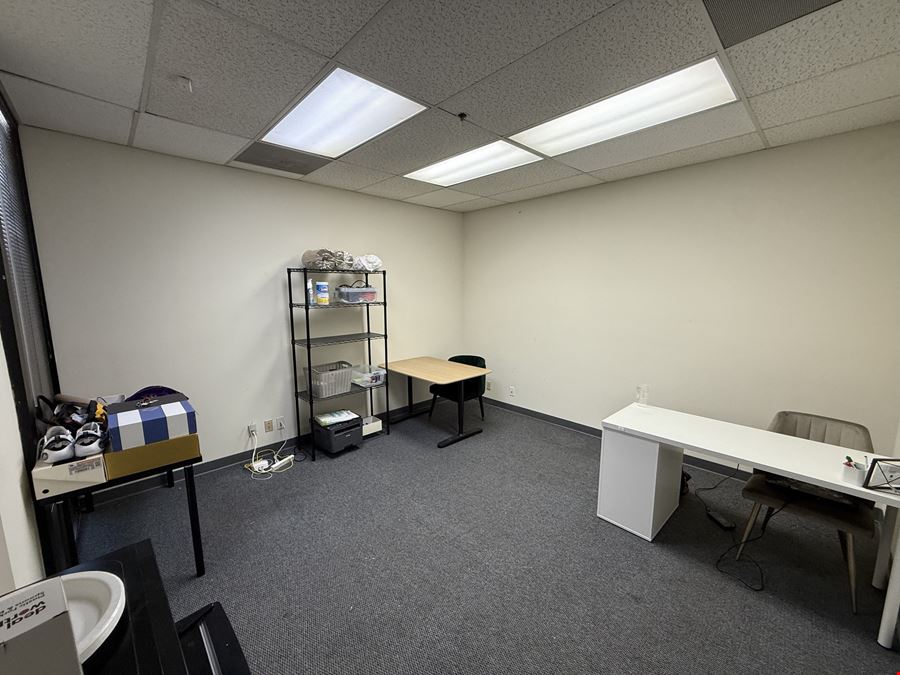 4053 Calle Tesoro, Unit G