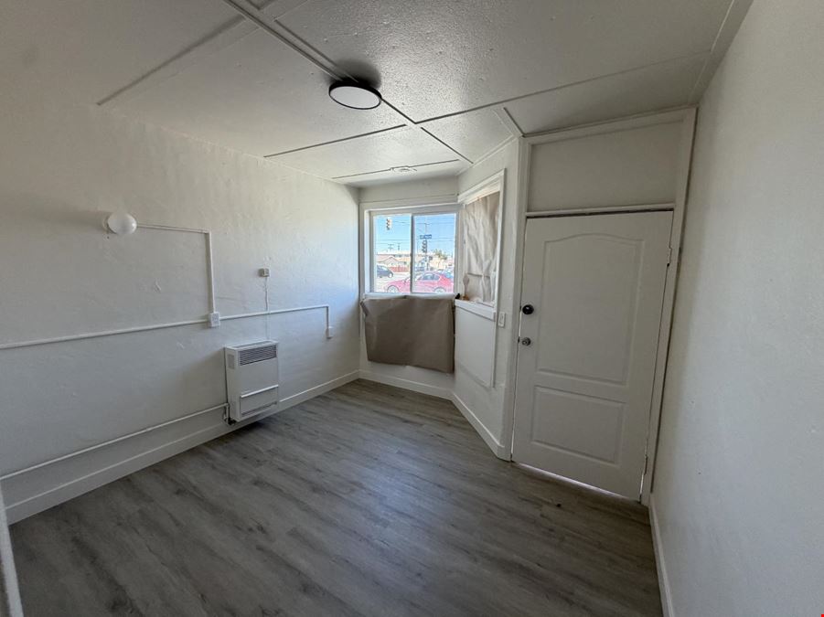 10007 S San Pedro St
