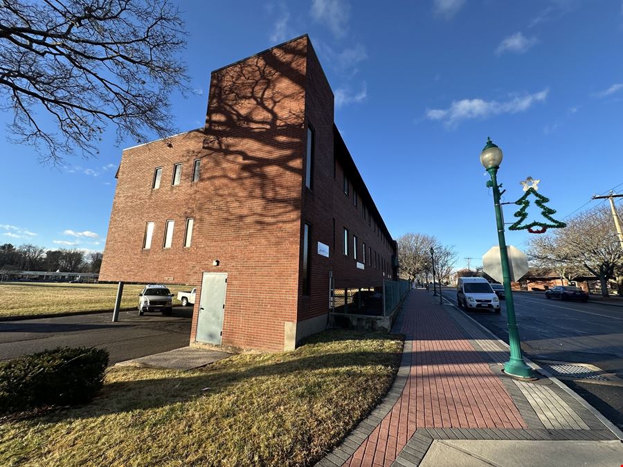 171 Market Square