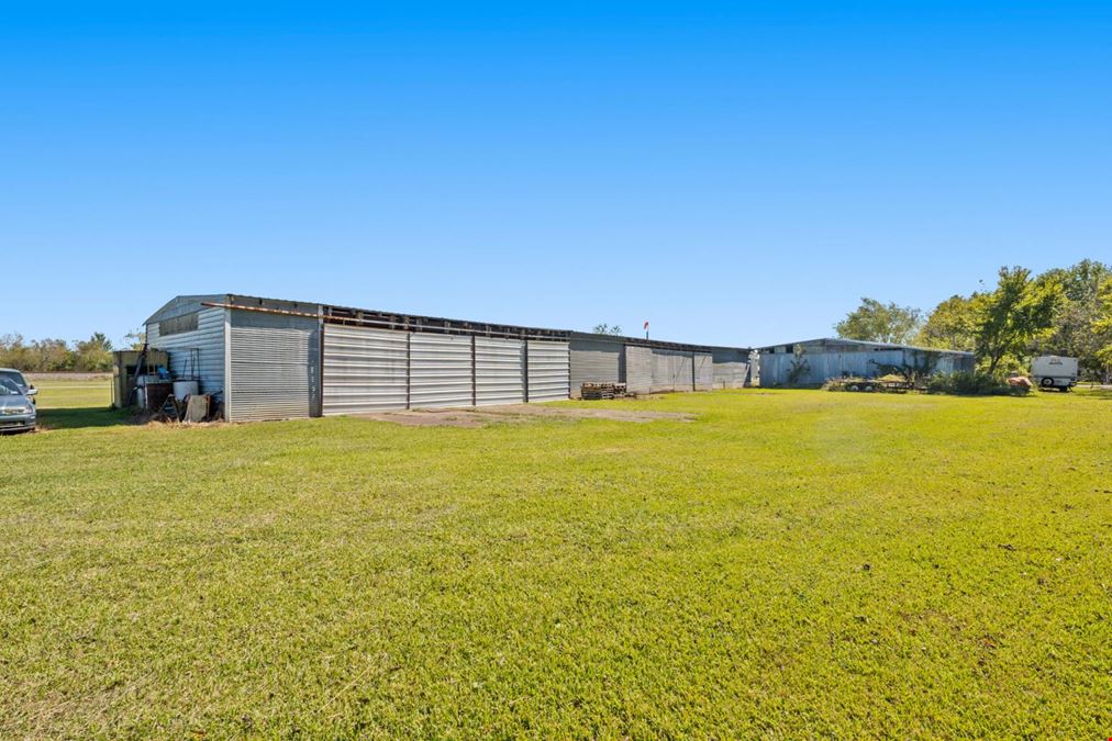 7911 James St. - Pearland Air Park