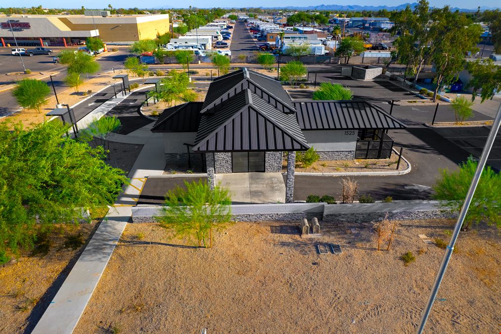 1525 W Apache Trail