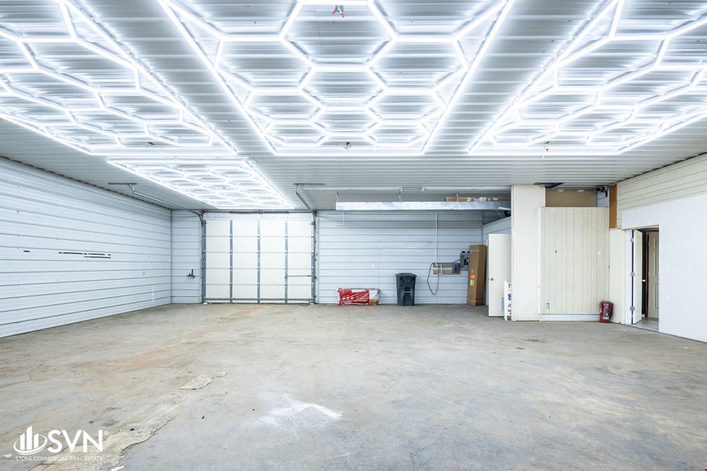2,400 SF Office/ Warehouse Space For Lease