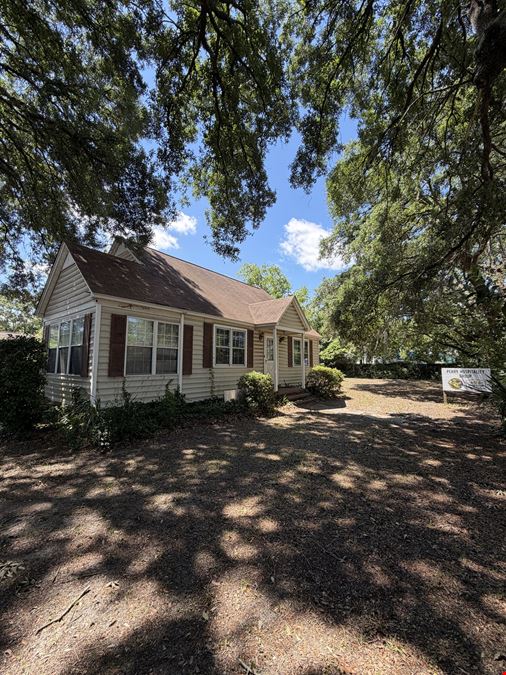Owner User/Office + Warehouse in Hanahan- 1508 SF office and 725 SF storage building