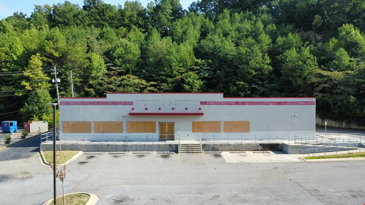 Free Standing Retail Building For Sale/Lease