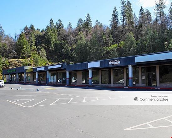 Preview of Retail space for Rent at 1426 Broadway