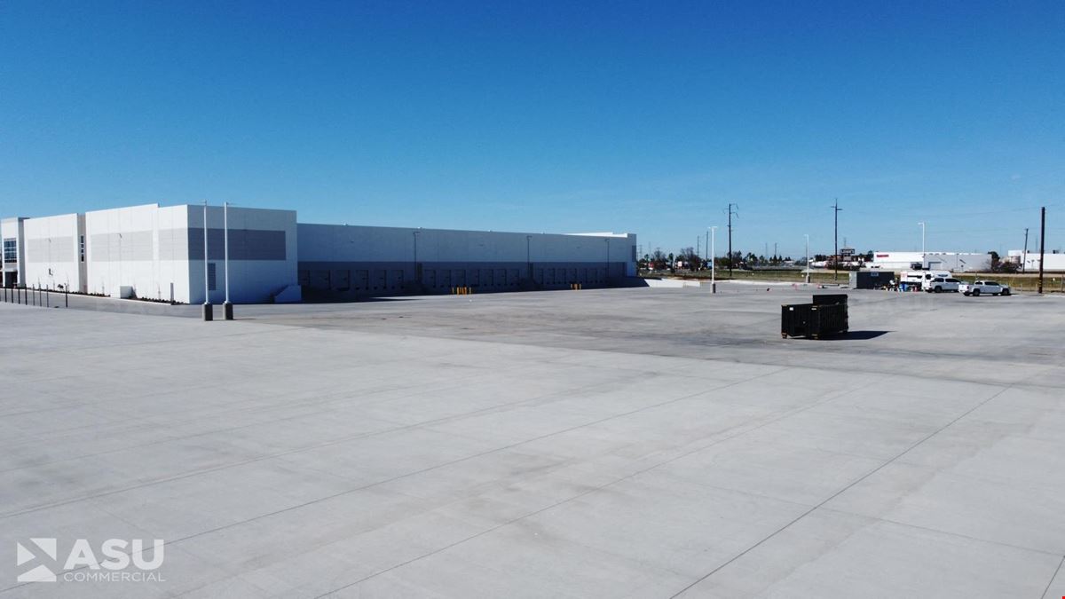Bakersfield Commons Logistics Park