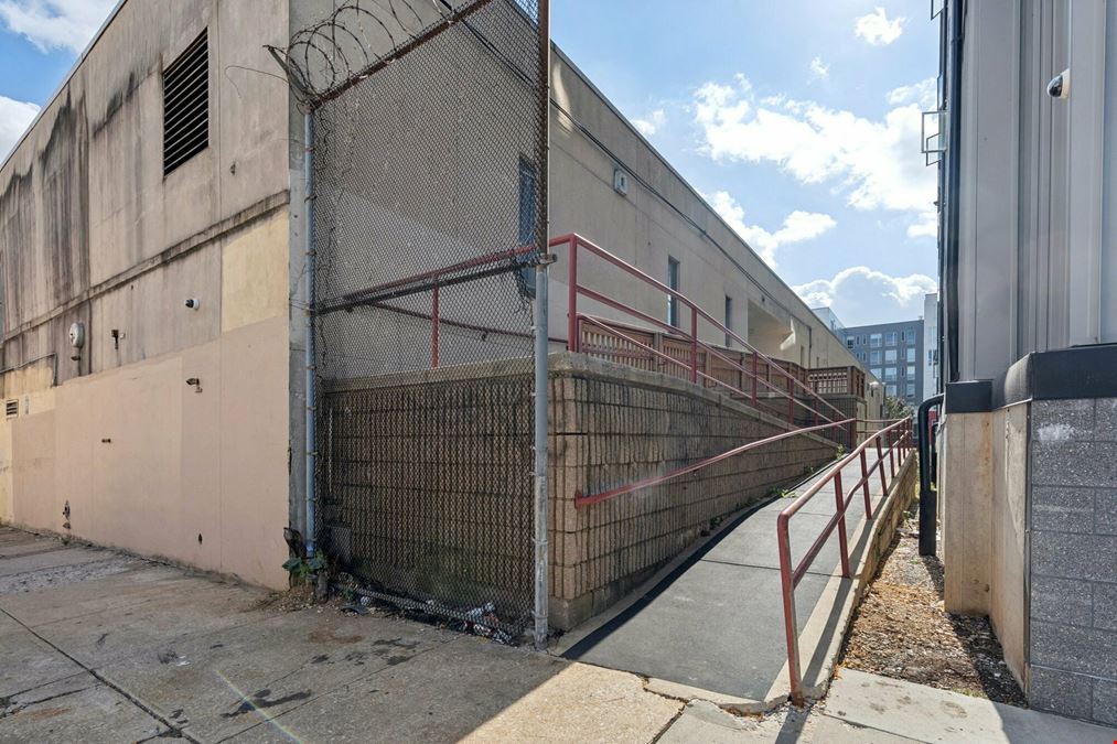 4225-31 Chestnut Street