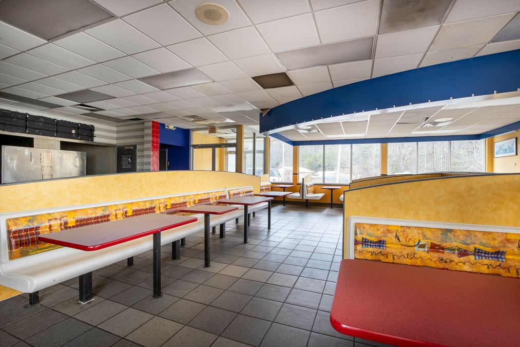 Freestanding Drive-Thru Restaurant Building in Spruce Pine, NC