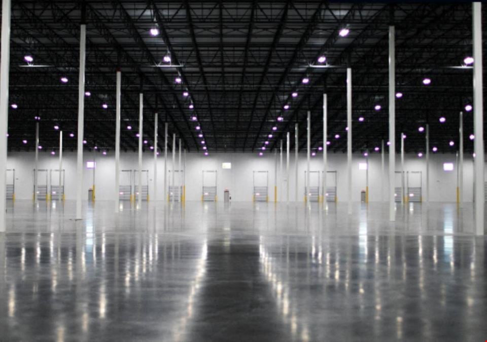 Algonquin, IL Warehouse for Rent - #1413 | 1,000-200,000 sqft