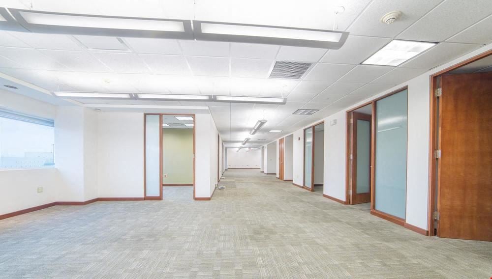 CIM 2 - 7th Floor Suite 701 - Income Producing - Sub Penthouse