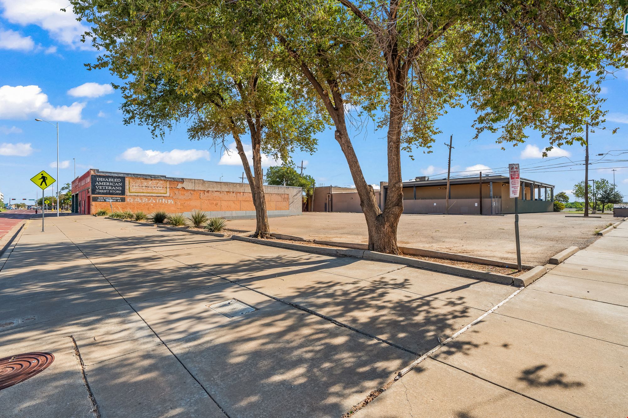 1301 Buddy Holly Ave