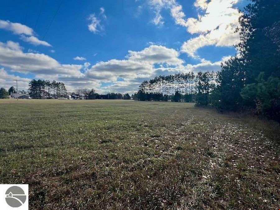 Prime Commercial Development Opportunity 5+ Acres in Cadillac, MI