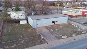 403 W 2nd St