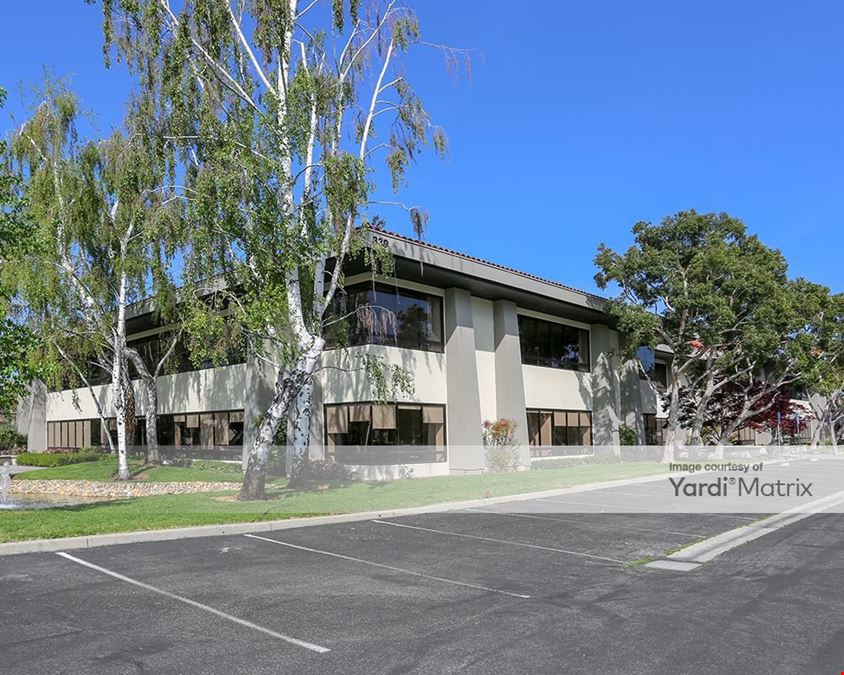Middlefield Business Park – 291-339 North Bernardo Avenue
