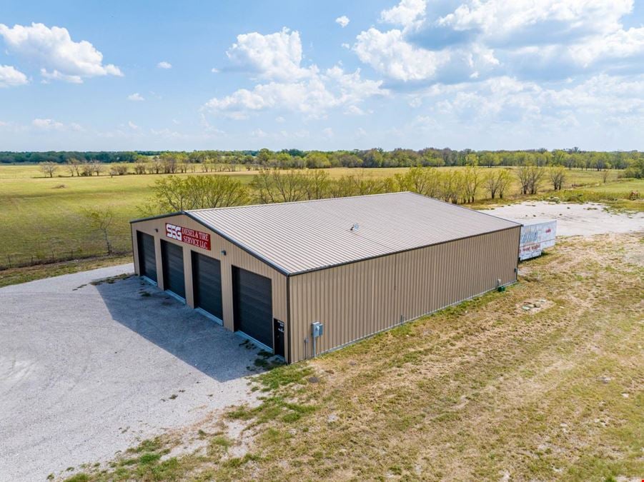 Warehouse for Sale on Interstate 30