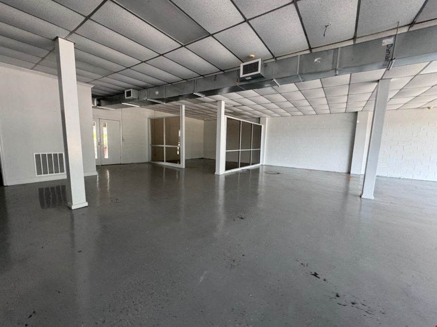 303 Clinton Blvd