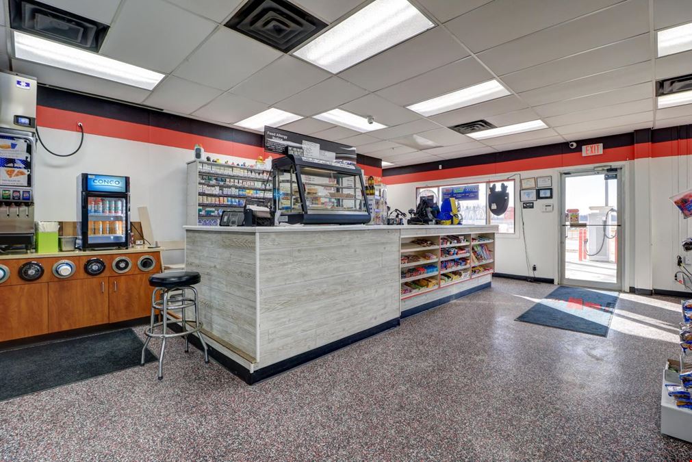Retail in Fulton