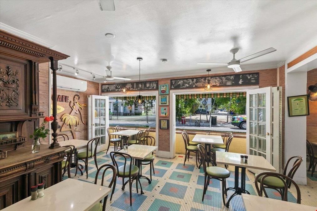 1215 Duval St