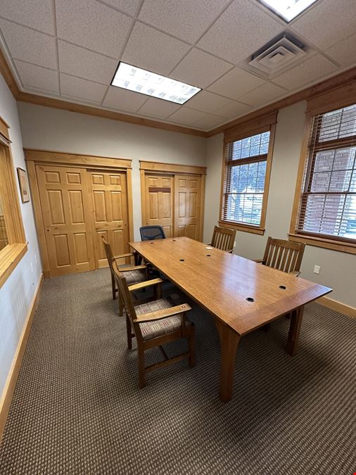 Unit A - Country Manor Building